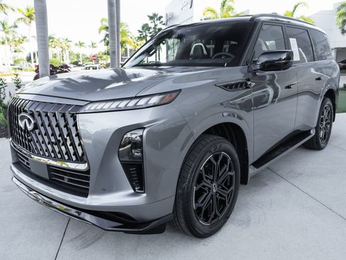 Certified 2026 INFINITI QX80 4WD w/ Sport Exterior Package image 6