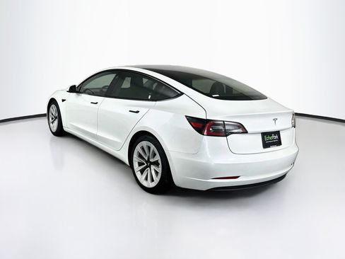 Used 2021 Tesla Model 3 Standard Range Plus RWD image 5