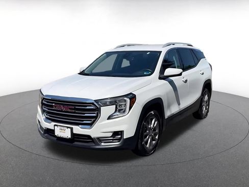 Used 2024 GMC Terrain SLT AWD/4WD image 7