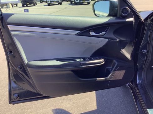 Used 2017 Honda Civic EX image 9