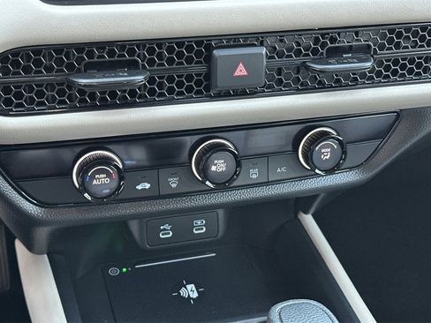 Certified 2026 Honda HR-V LX image 18