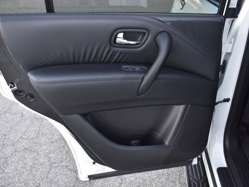 Used 2024 Nissan Armada SV image 45