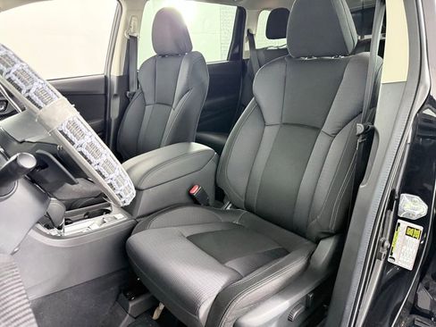 Used 2024 Subaru Ascent Premium image 11