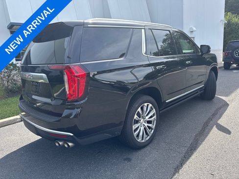 Used 2023 GMC Yukon Denali w/ Advanced Technology Package AWD/4WD image 2