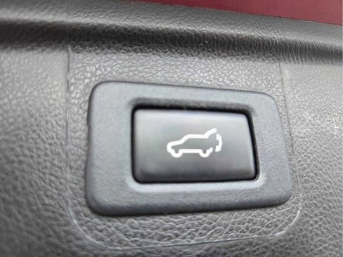 Used 2018 Subaru Outback 2.5i Premium AWD/4WD image 16
