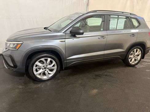 Used 2023 Volkswagen Taos S w/ IQ Drive S Package image 17