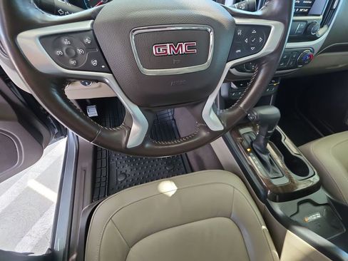 Used 2019 GMC Canyon SLT w/ Driver Alert Package image 11