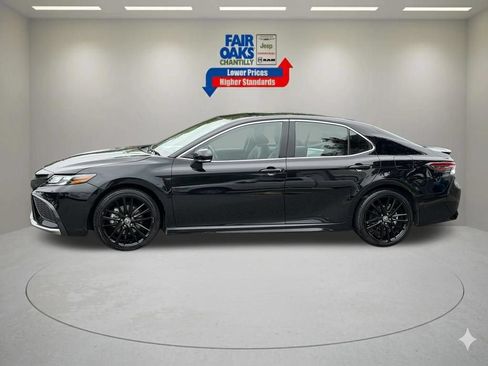 Used 2024 Toyota Camry XSE FWD image 12