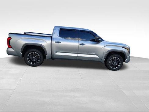 Used 2022 Toyota Tundra Limited image 6