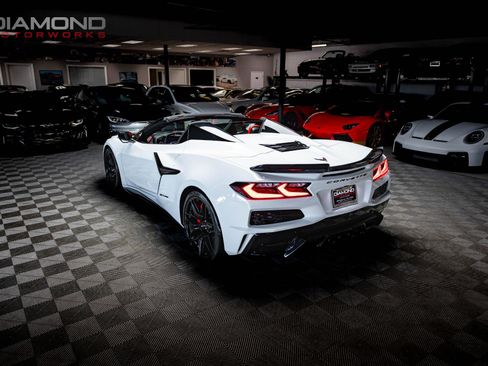 Used 2024 Chevrolet Corvette Z06 w/ Battery Protection Package RWD image 4