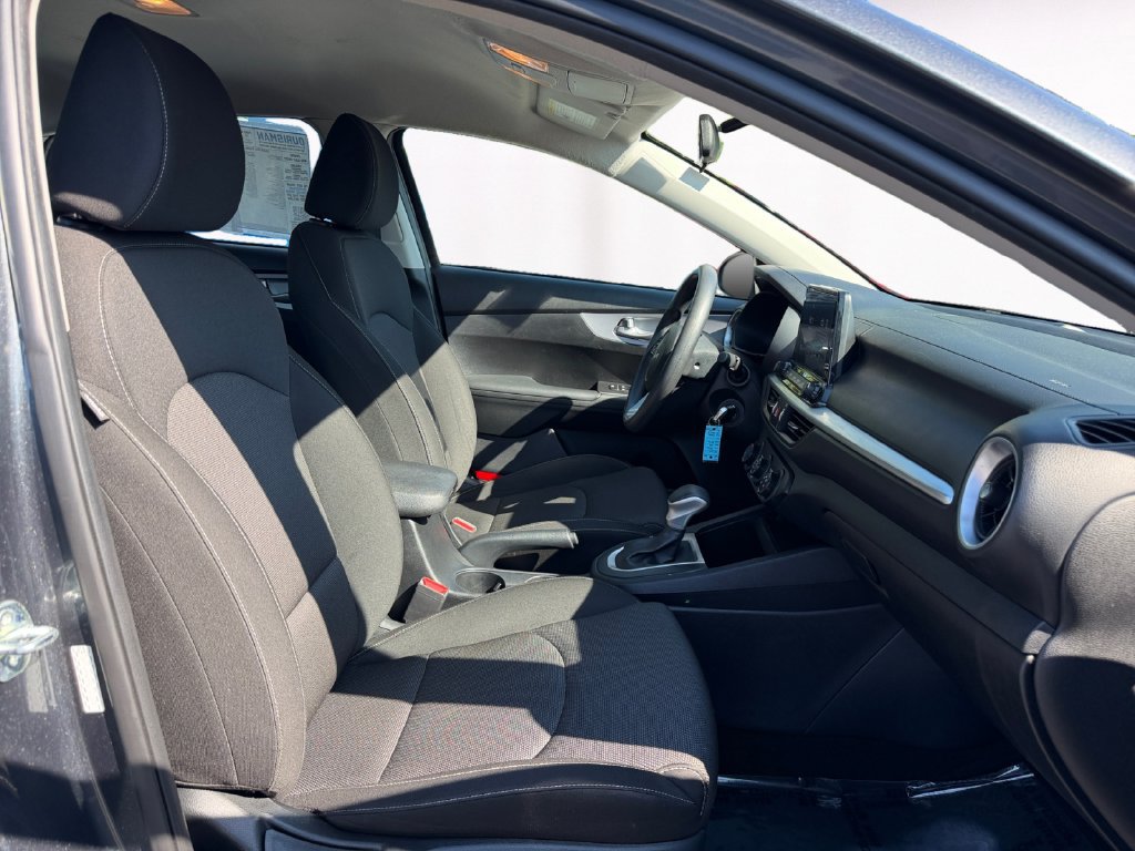 Used 2024 Kia Forte LXS FWD image 15