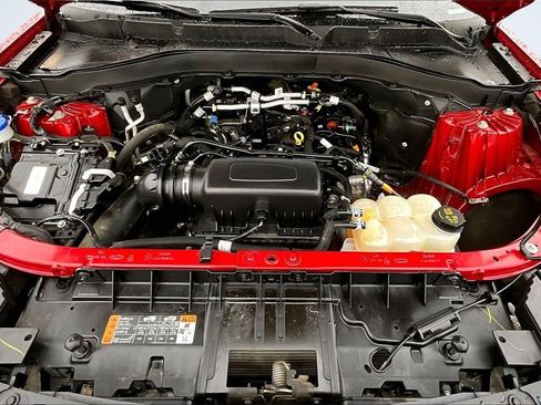 Used 2023 Ford Explorer XLT w/ Equipment Group 202A image 10