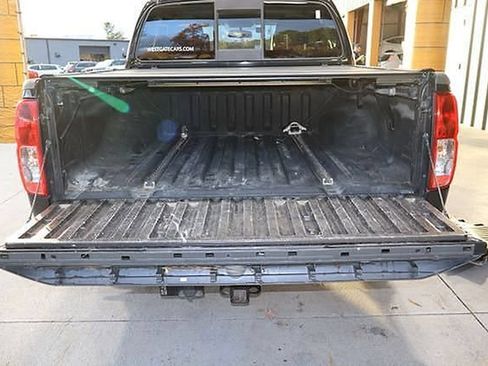 Used 2021 Nissan Frontier PRO-4X w/ Pro-4x Utility Package AWD/4WD image 14