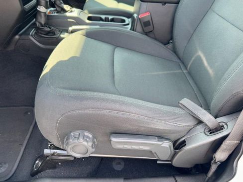 Used 2019 Jeep Wrangler Unlimited Sport S image 14