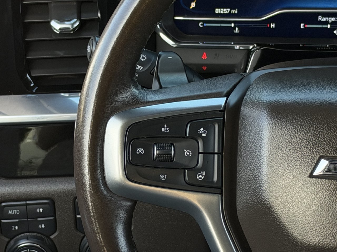 Used 2023 Chevrolet Silverado 1500 RST w/ Z71 Off-Road Package AWD/4WD image 14