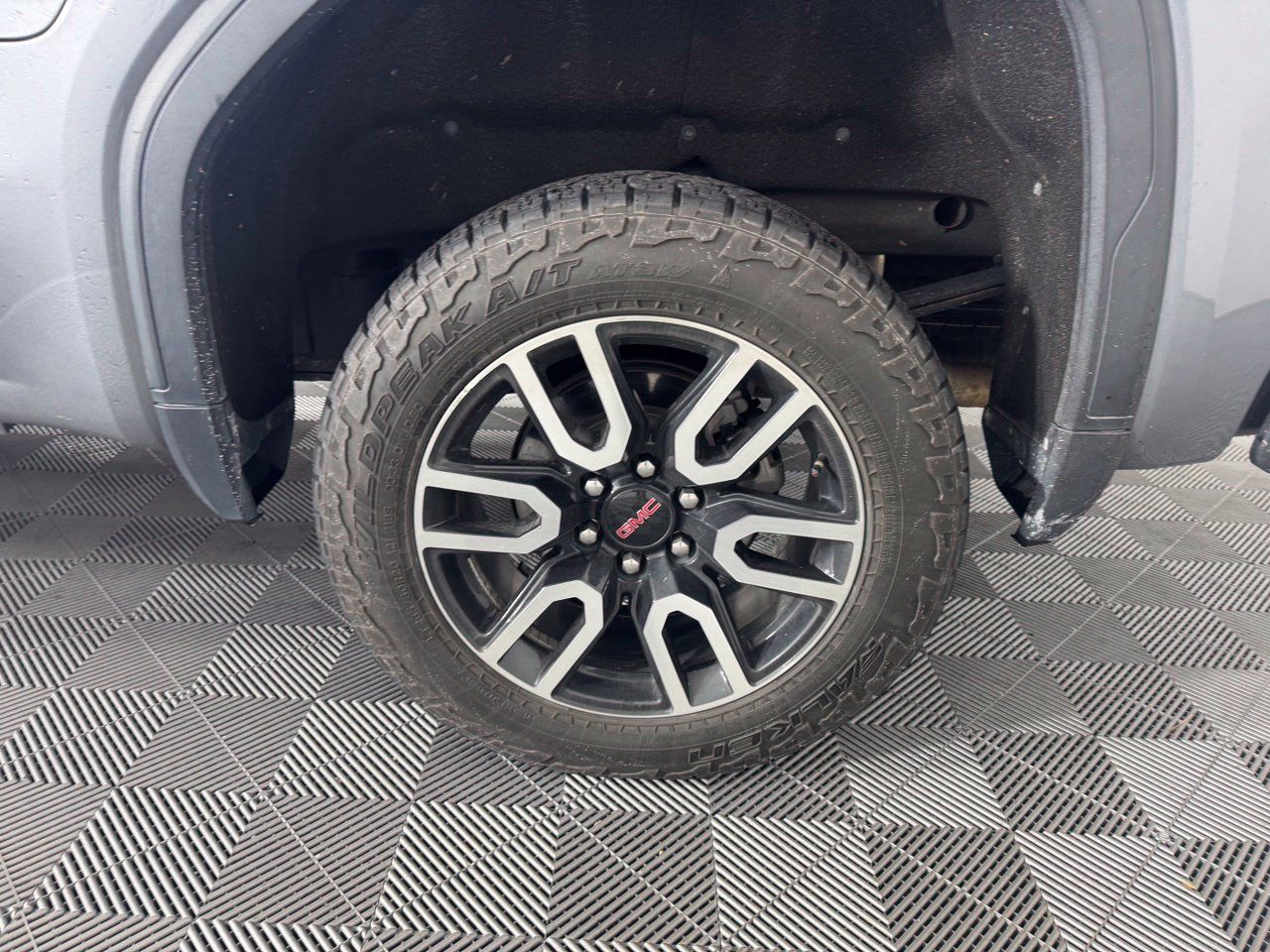 Used 2021 GMC Sierra 1500 AT4 w/ AT4 Premium Package AWD/4WD image 13