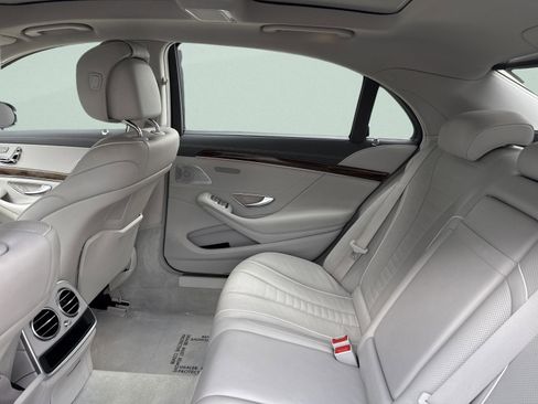 Used 2015 Mercedes-Benz S 550 Sedan image 22
