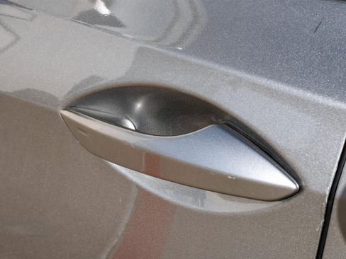 Used 2017 Lexus RX 450h AWD w/ Accessory Package image 39