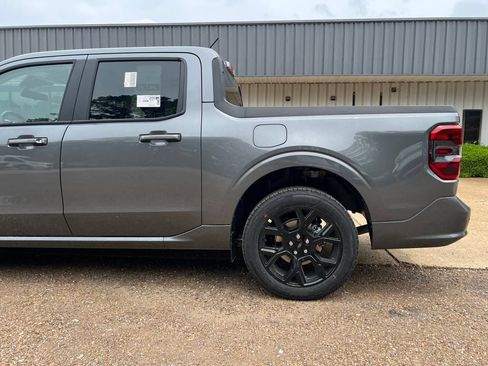 New 2025 Ford Maverick Lobo image 17