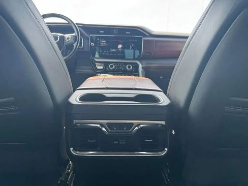 Used 2023 GMC Sierra 1500 Denali Ultimate image 19