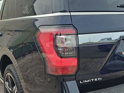 Used 2021 Ford Expedition Limited AWD/4WD image 42