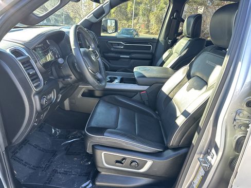 Used 2021 RAM 1500 Laramie w/ Sport Appearance Package image 16