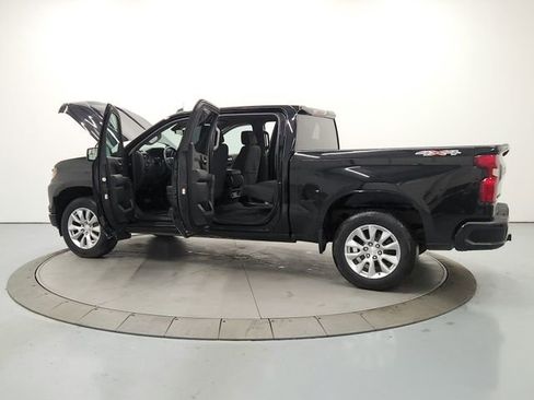 Used 2022 Chevrolet Silverado 1500 Custom w/ LPO, Dark Essentials Package AWD/4WD image 13