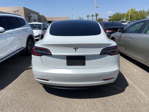 Used 2023 Tesla Model 3 Standard Range RWD image 3