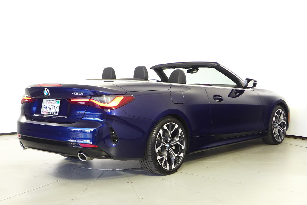 Certified 2025 BMW 430i Convertible w/ Convenience Package RWD image 7