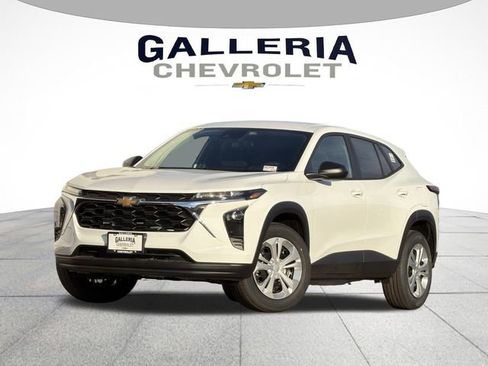 New 2026 Chevrolet Trax LS w/ Driver Confidence Package image 1