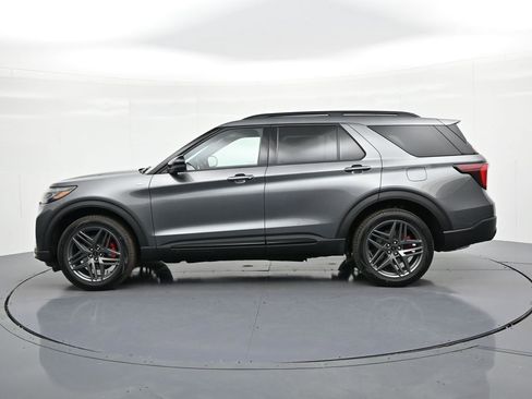 New 2026 Ford Explorer ST-Line w/ ST-Line Street Pack image 9