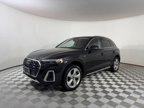 Certified 2023 Audi Q5 2.0T Prestige AWD/4WD image 3