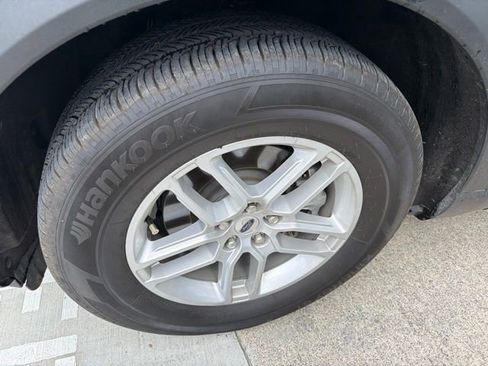 Used 2026 Ford Explorer Active RWD image 3