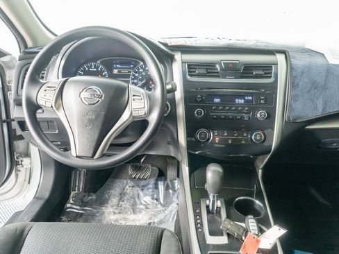 Used 2014 Nissan Altima 2.5 S image 12