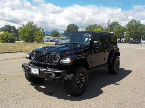New 2026 Jeep Wrangler Unlimited Rubicon AWD/4WD image 3