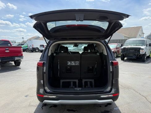 Used 2024 Kia Carnival LX FWD image 44