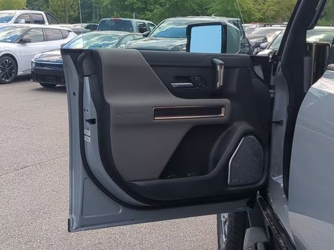 New 2025 GMC Hummer EV 3X image 19