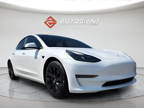 Used 2023 Tesla Model 3 Standard Range RWD image 11