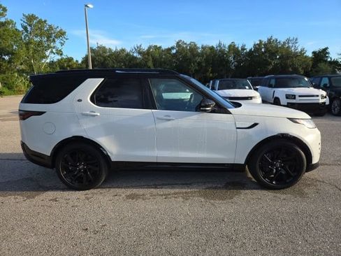 Used 2021 Land Rover Discovery S R-Dynamic AWD/4WD image 6