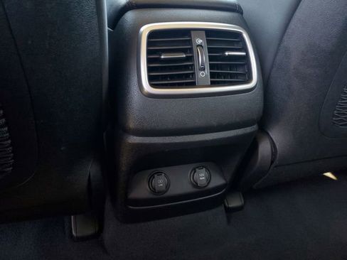 Used 2020 Kia Sorento S image 13