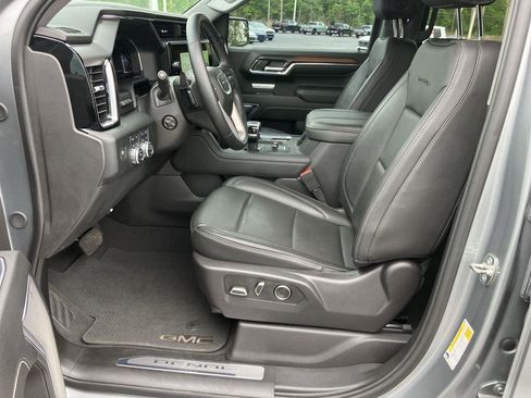Used 2024 GMC Sierra 1500 Denali w/ Denali Reserve Package AWD/4WD image 16
