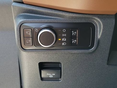 Used 2024 Ford Bronco Outer Banks AWD/4WD image 23