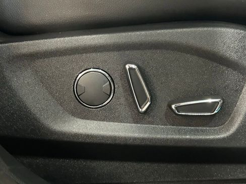 Used 2019 Ford Edge Titanium AWD/4WD image 52