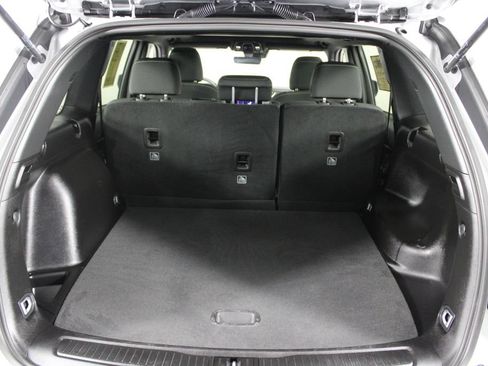 Used 2025 Jeep Grand Cherokee Laredo X RWD image 16