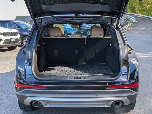 Used 2022 Lincoln Corsair Reserve w/ Equipment Group 201A image 5