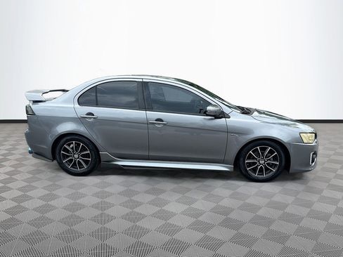 Used 2017 Mitsubishi Lancer ES FWD image 5