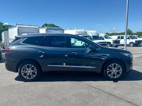 Certified 2018 Buick Enclave Avenir AWD/4WD image 9