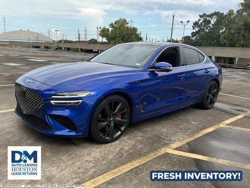 Used 2022 Genesis G70 3.3T RWD image 2