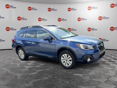 Used 2019 Subaru Outback 2.5i Premium w/ Popular Package #2 AWD/4WD image 3