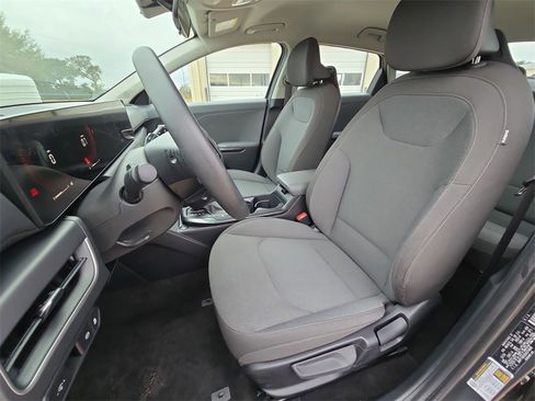 Used 2025 Kia K4 LXS image 14
